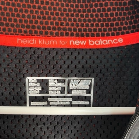 New Balance Heidi Klum Collab Running Jacket, Size Medium - Picture 4 of 5
